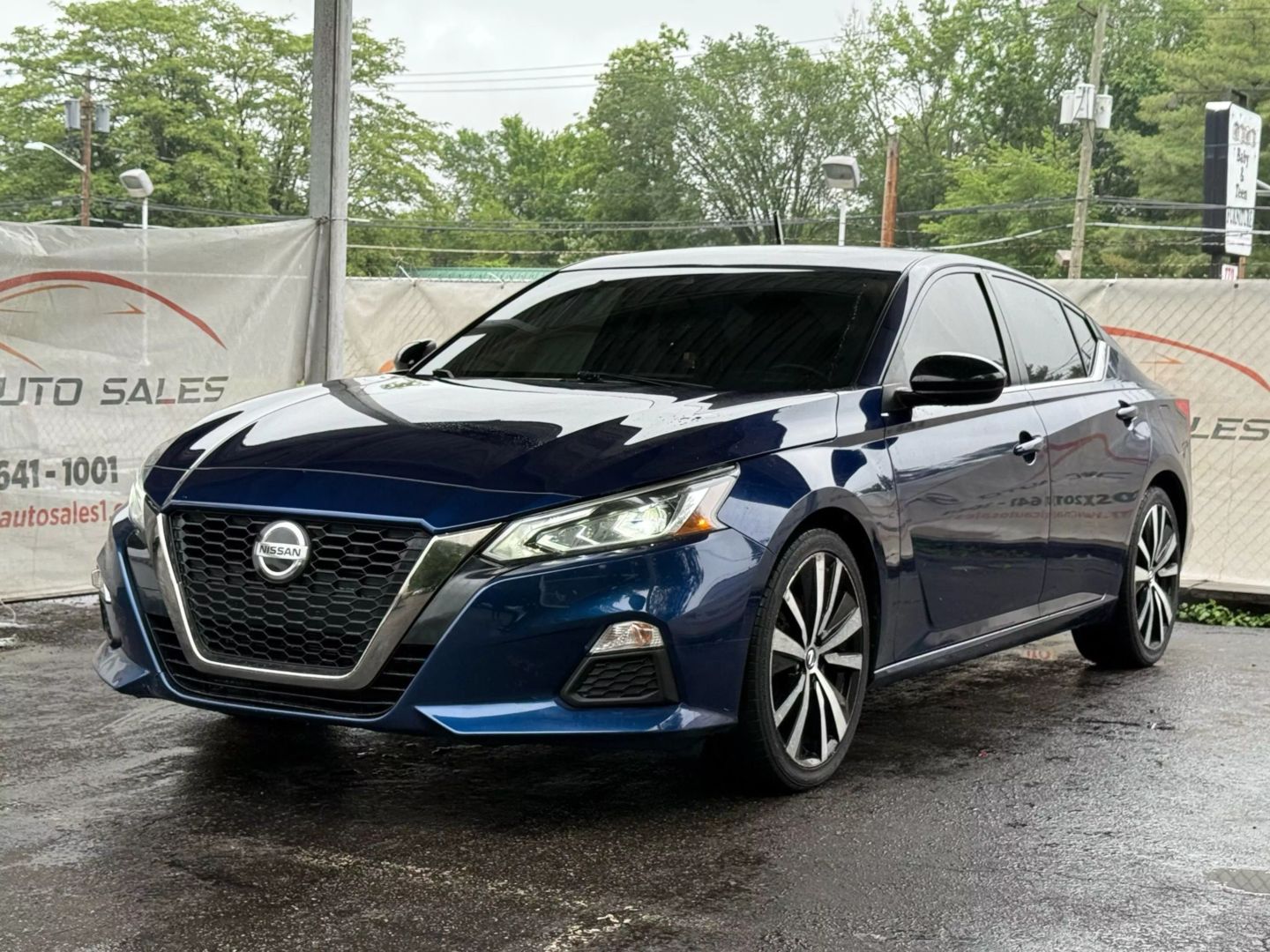2020 Nissan Altima - Image 3