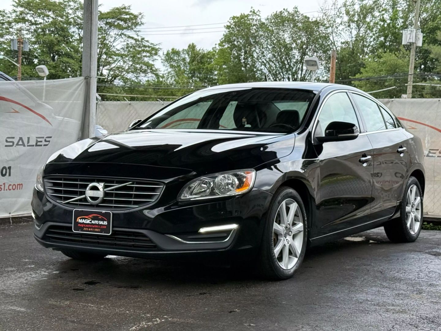 2016 Volvo S60 - Image 3