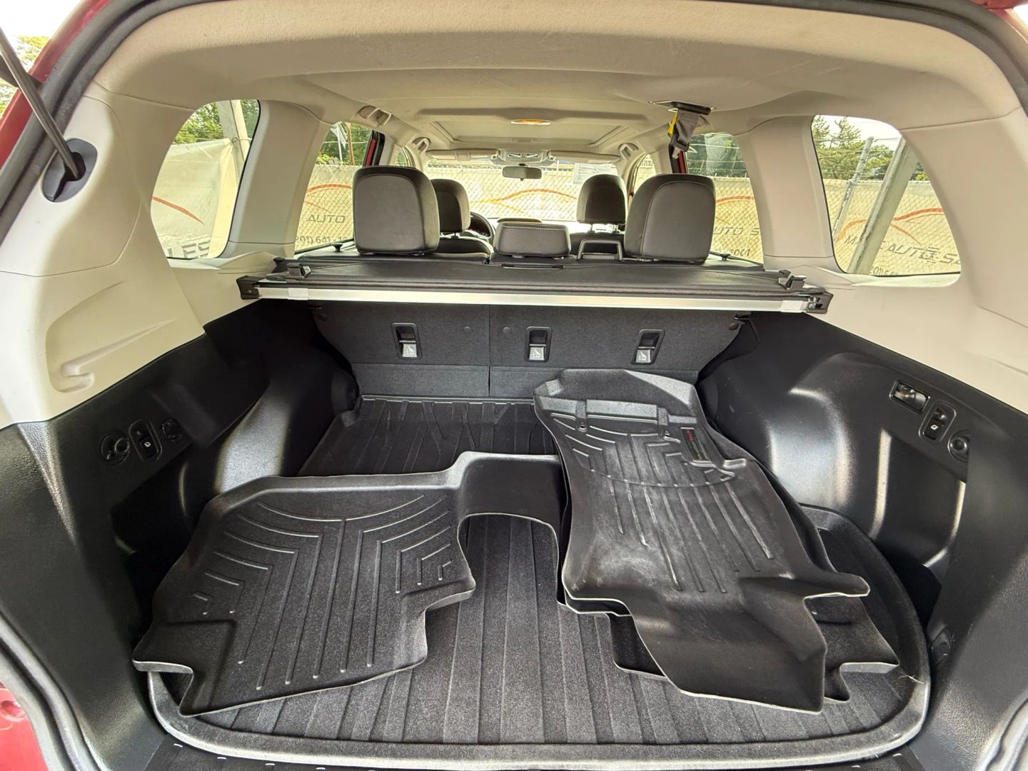 2015 Subaru Forester - Image 20