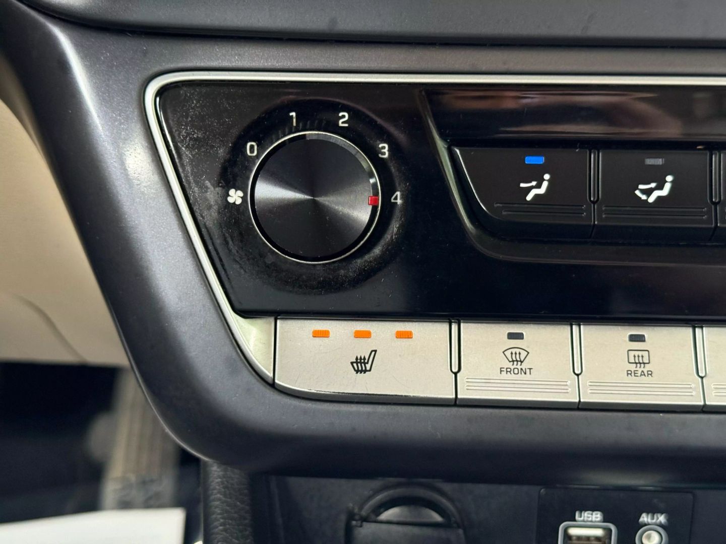 2018 Hyundai Sonata - Image 26