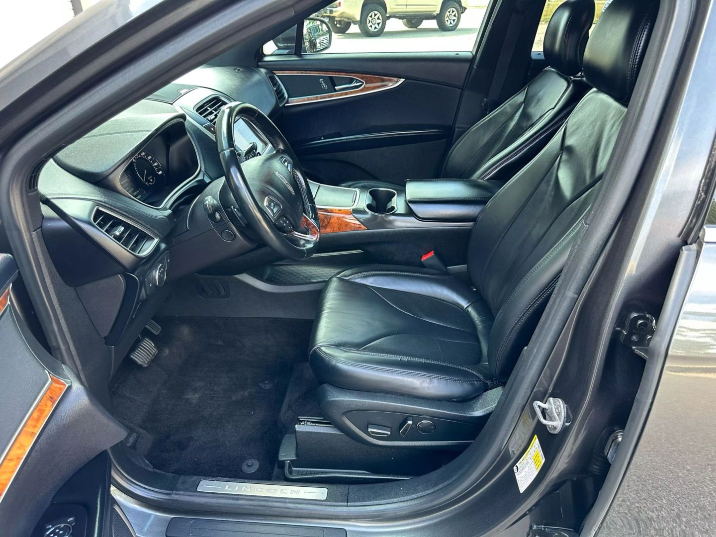2018 Lincoln Mkx - Image 16