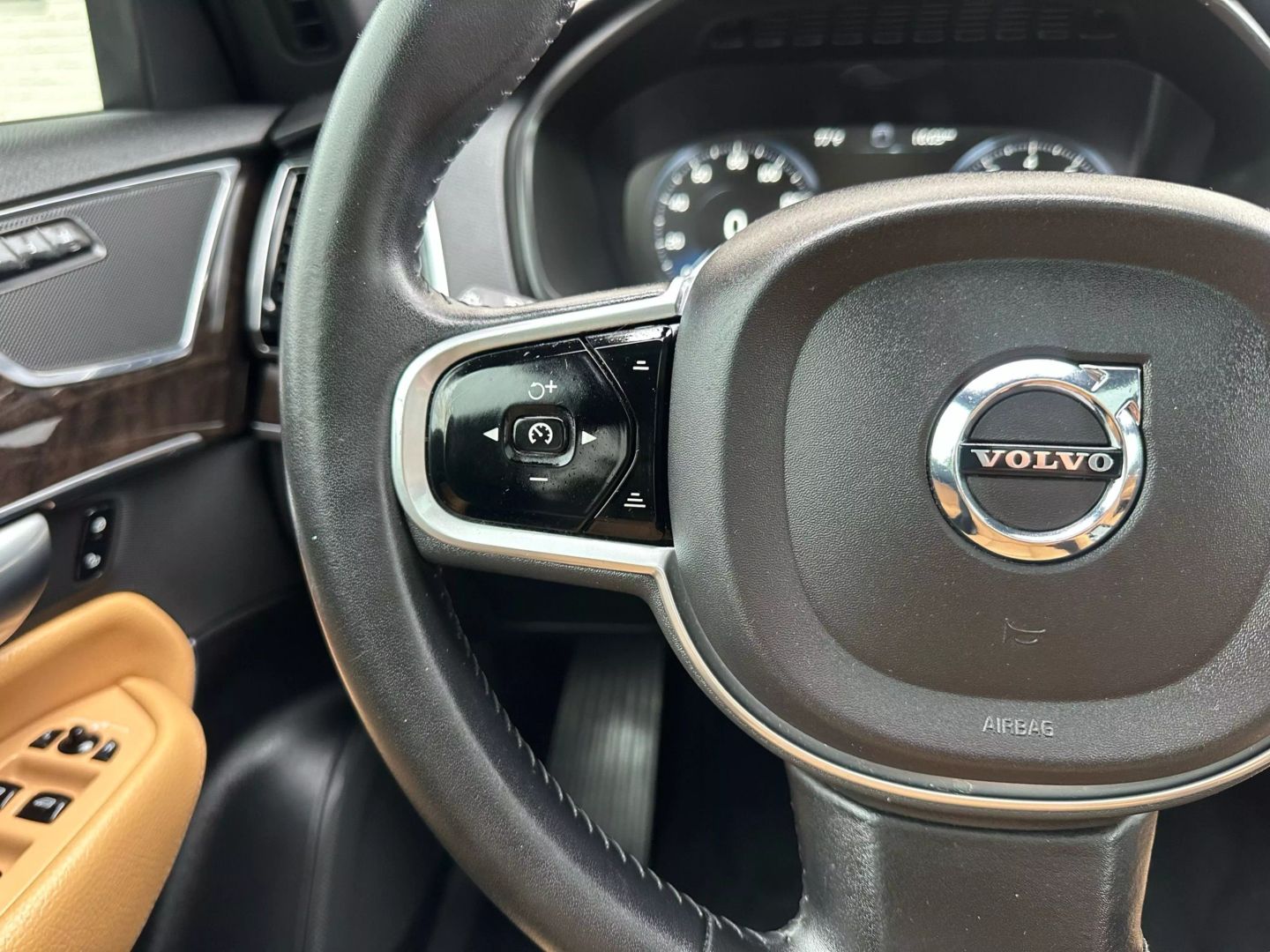 2017 Volvo Xc90 - Image 42