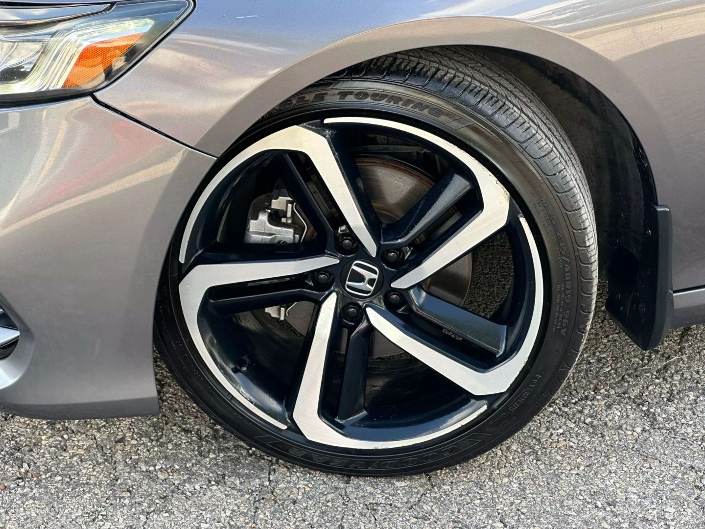2018 Honda Accord - Image 35