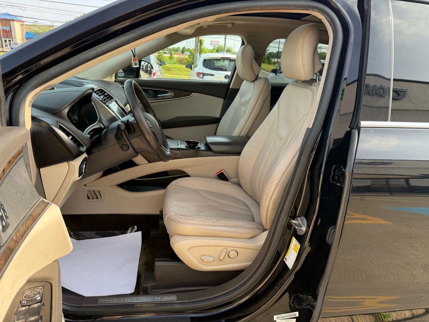 2016 Lincoln Mkx - Image 20