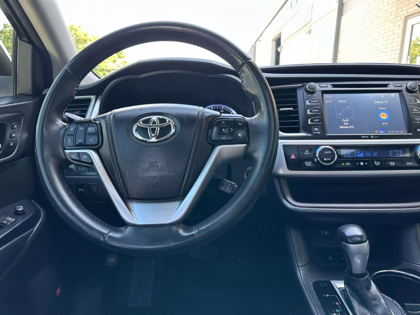2014 Toyota Highlander - Image 29