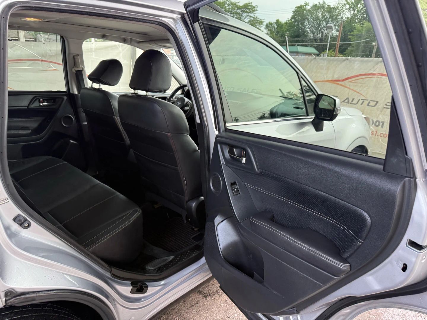 2017 Subaru Forester - Image 21