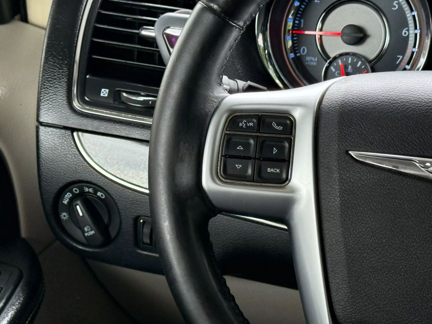 2013 Chrysler Town & Country - Image 30