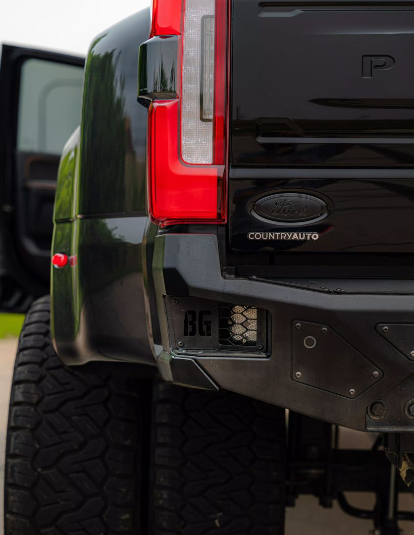 2024 Ford F350 Super Duty Crew Cab - Image 34