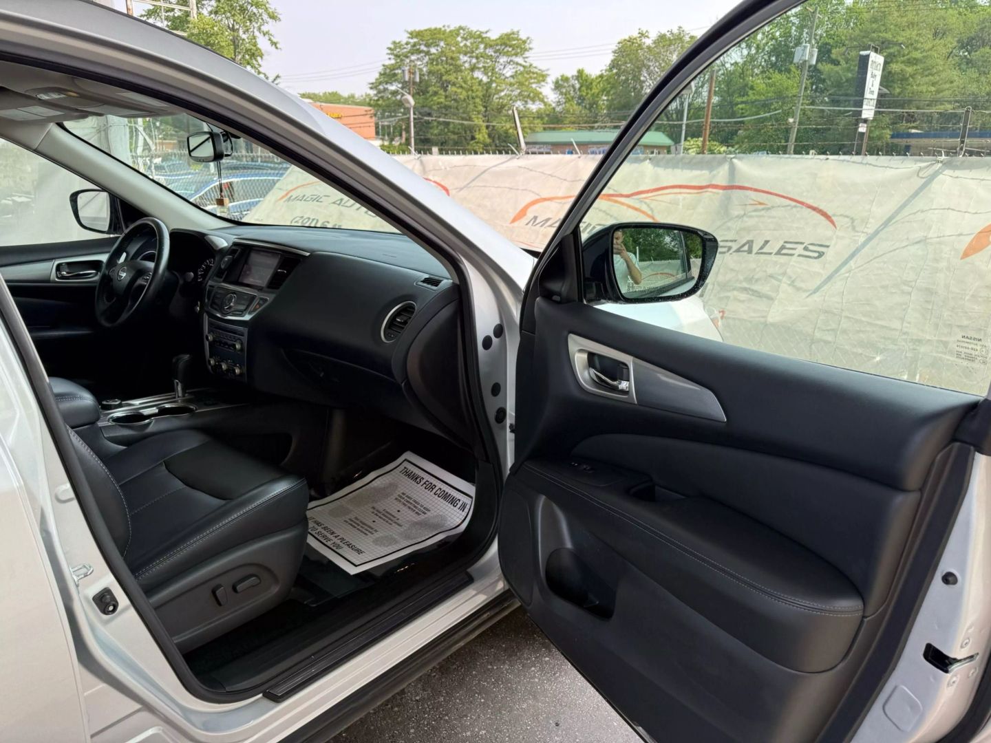 2017 Nissan Pathfinder - Image 25