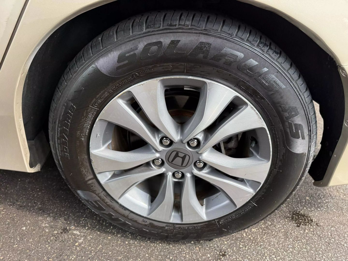 2015 Honda Accord - Image 40