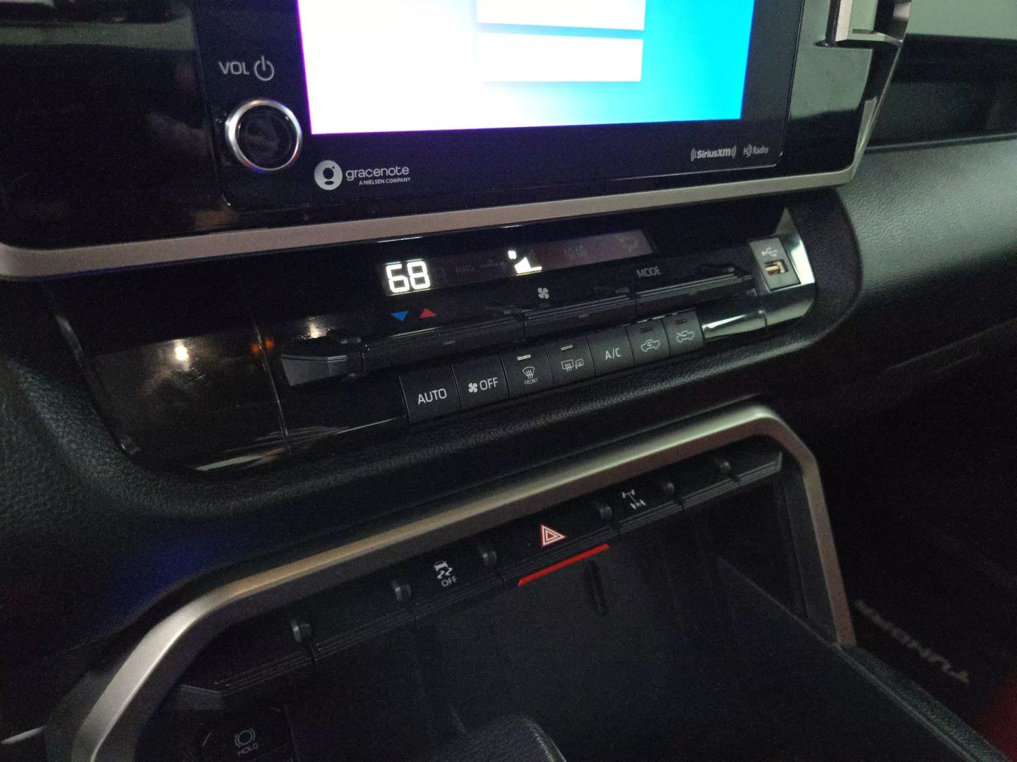 2023 Toyota Tundra Crewmax - Image 24