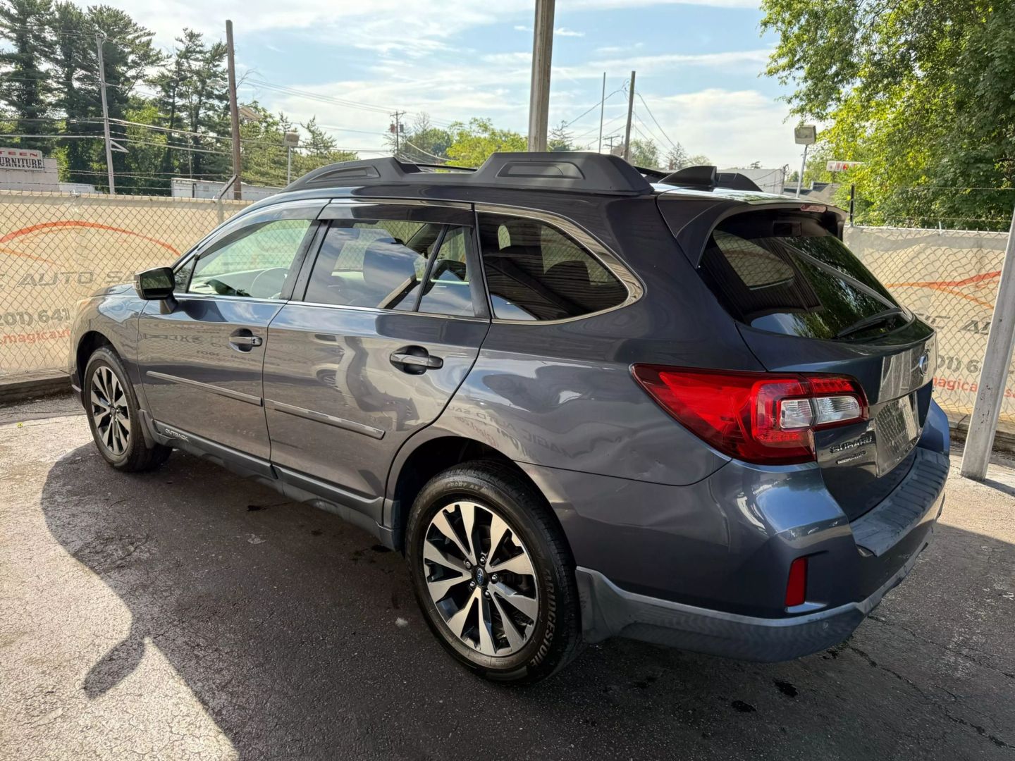 2017 Subaru Outback - Image 13