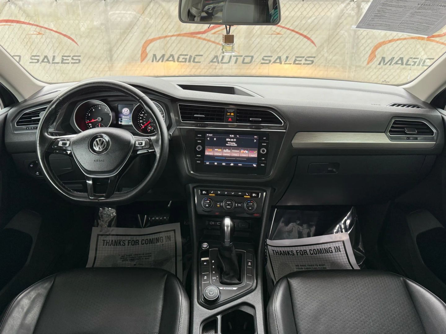 2018 Volkswagen Tiguan - Image 27
