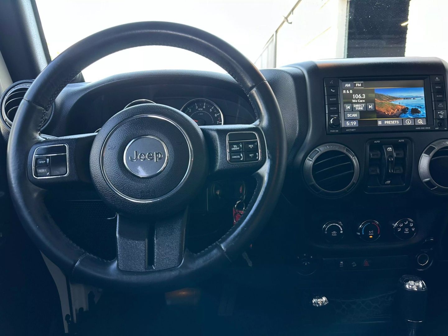 2014 Jeep Wrangler - Image 25