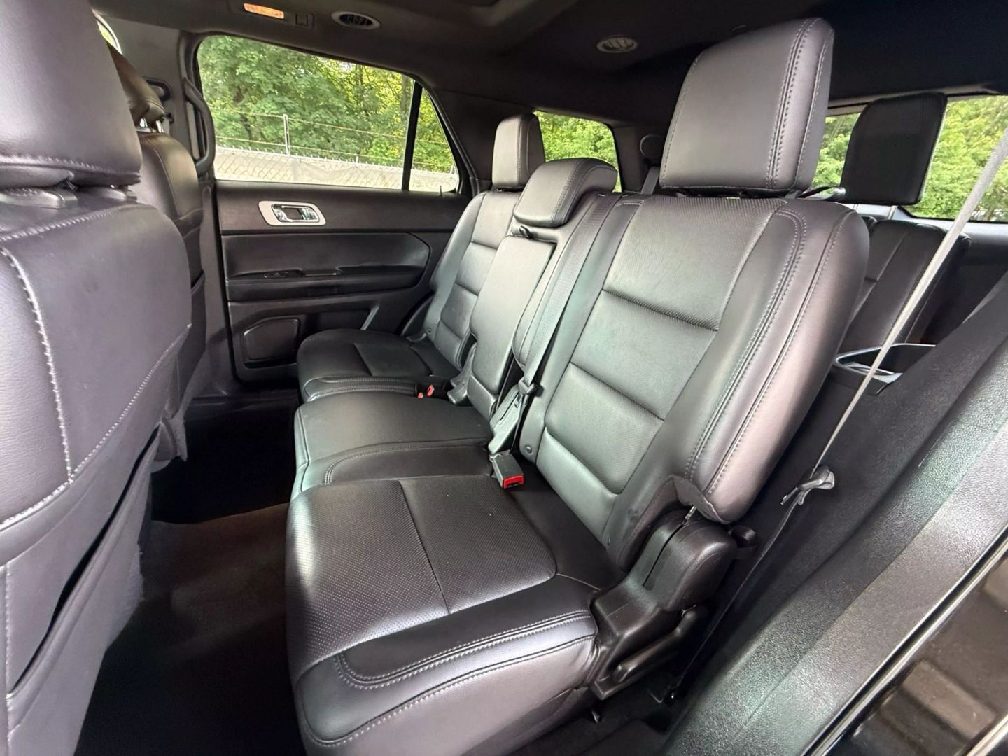 2015 Ford Explorer - Image 19