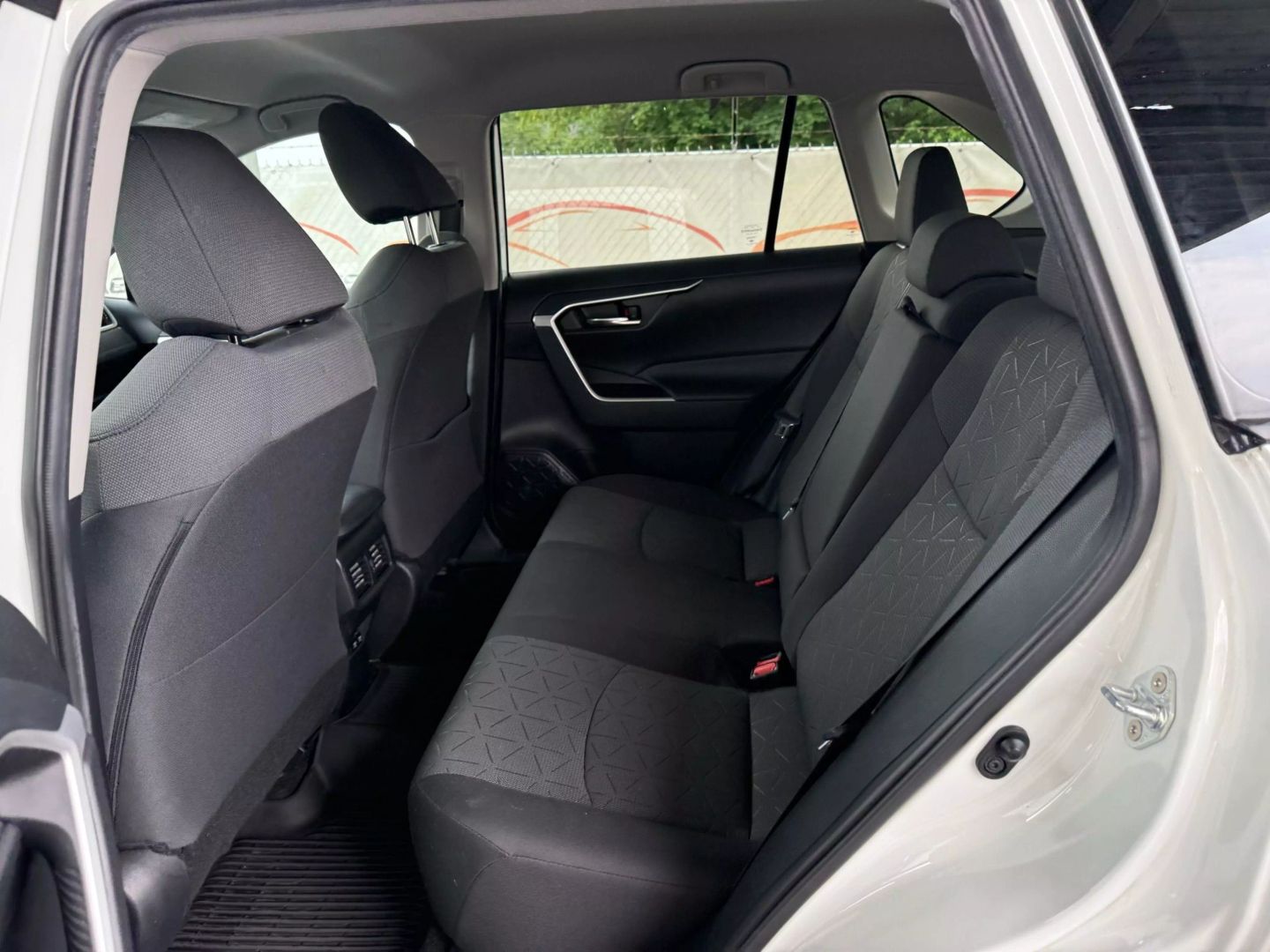 2020 Toyota Rav4 - Image 18