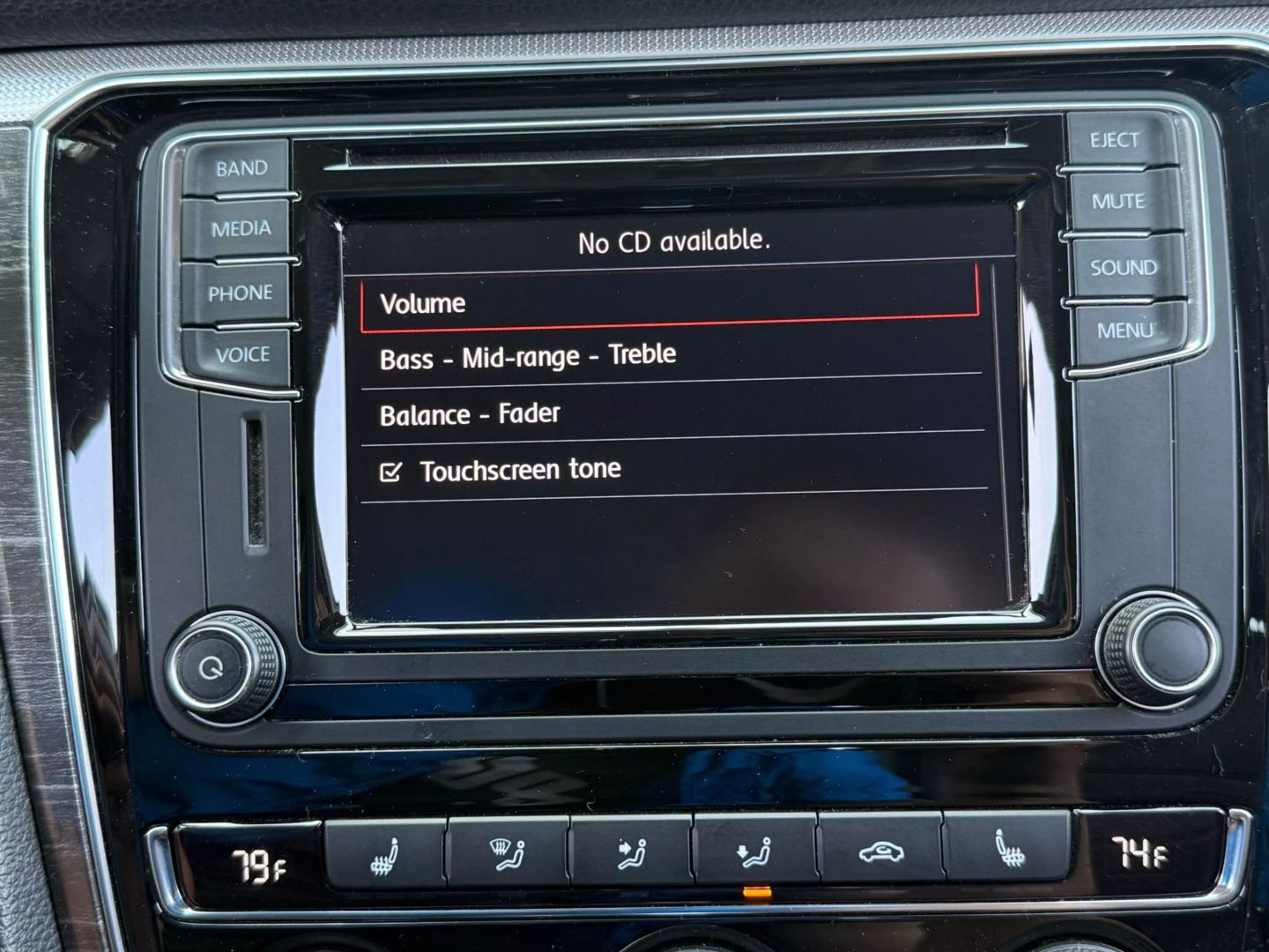 2017 Volkswagen Passat - Image 38