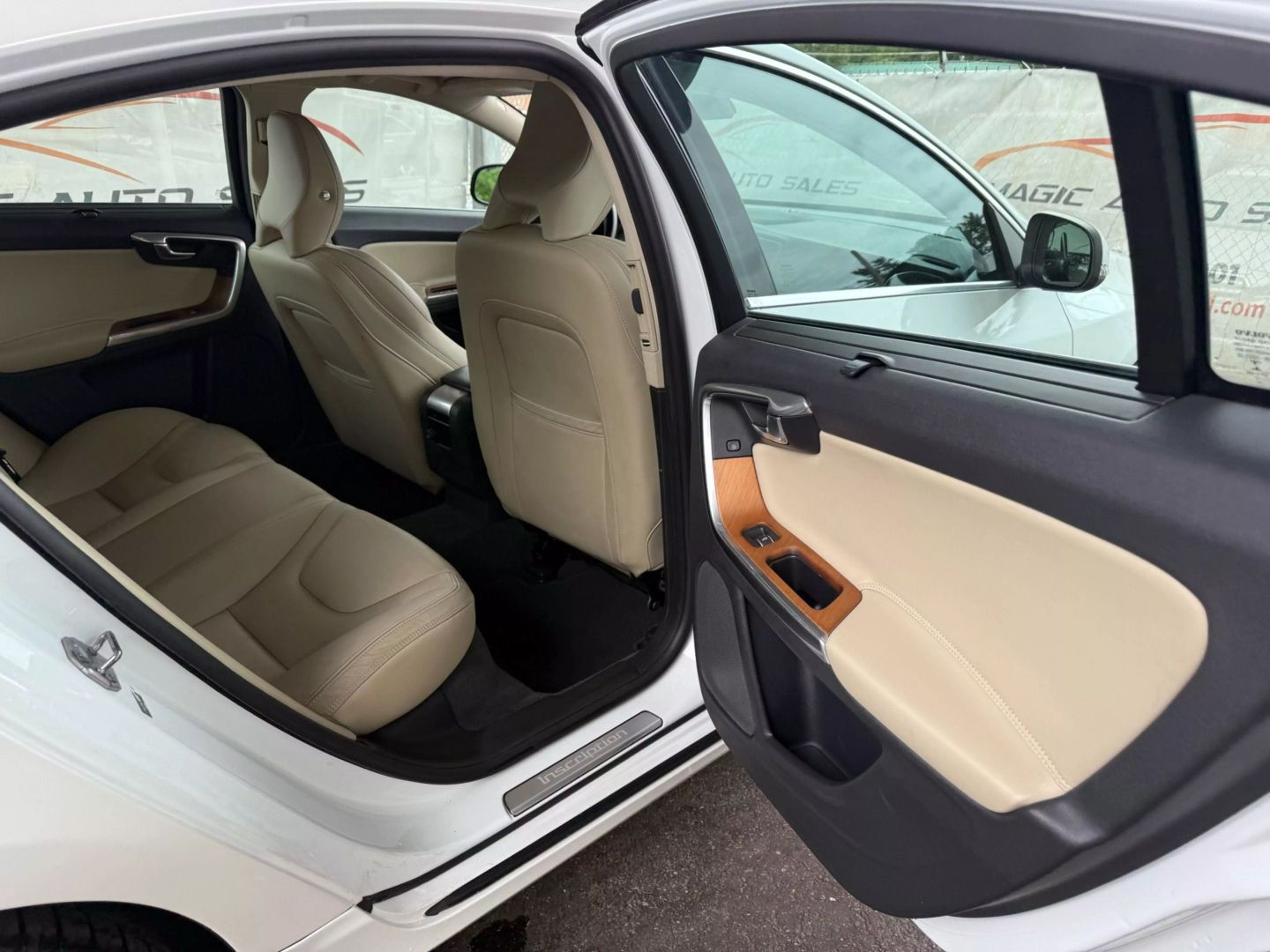 2018 Volvo S60 - Image 21