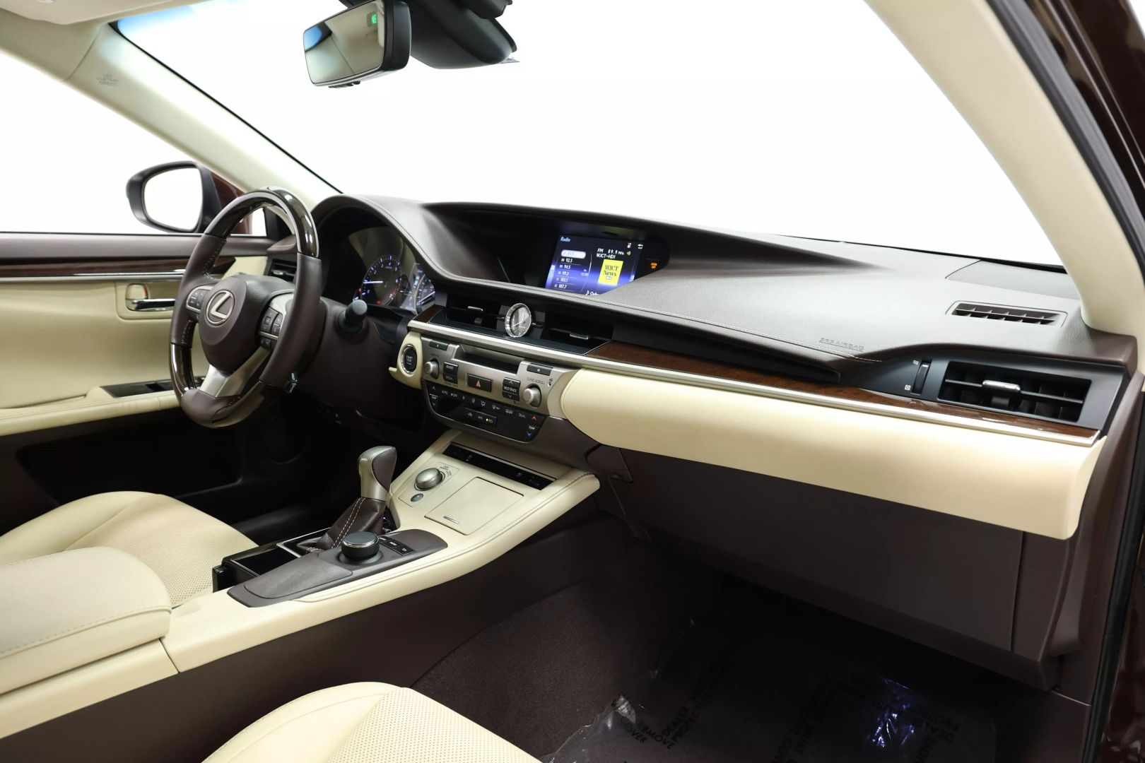 2016 Lexus Es - Image 93