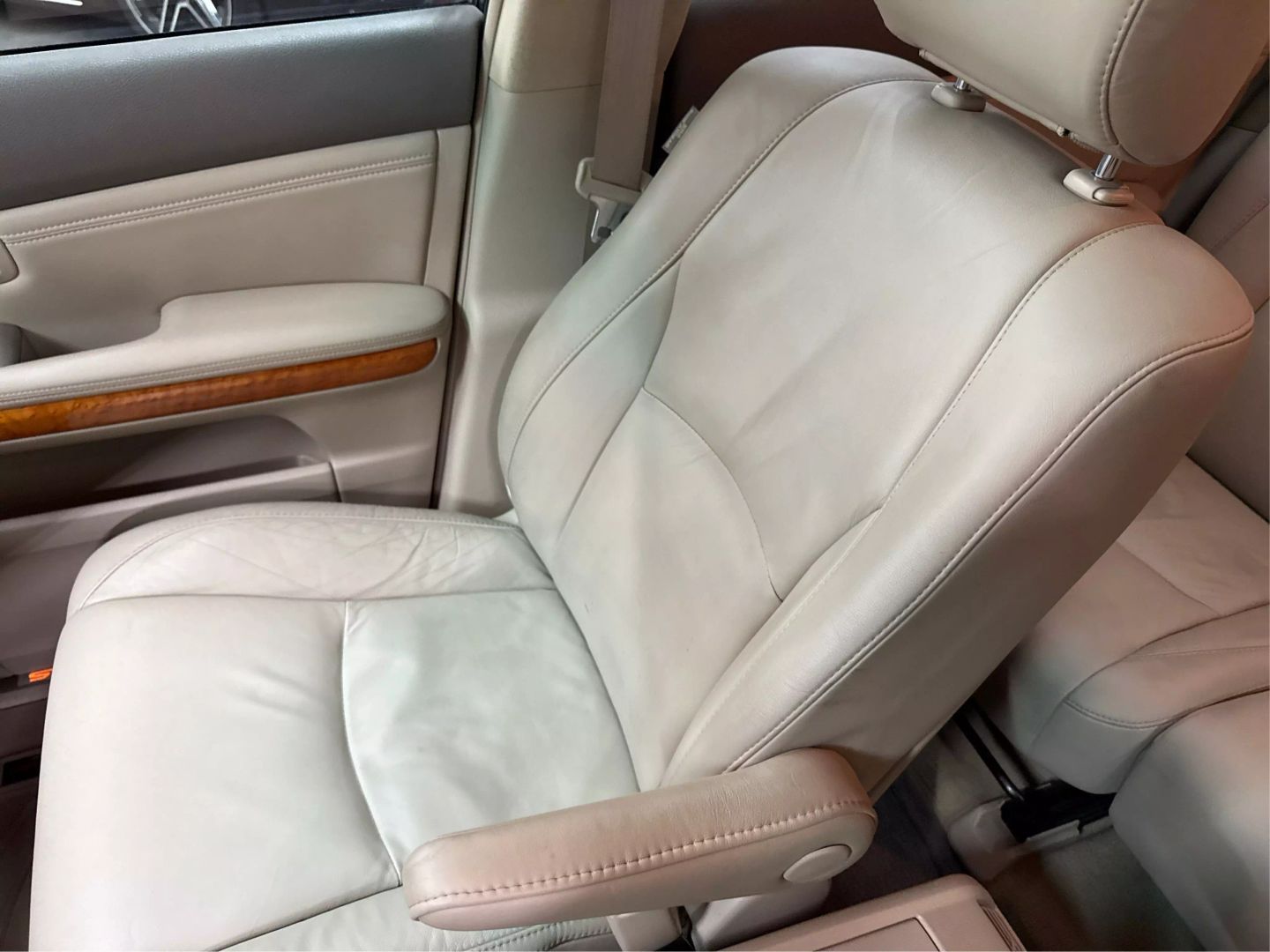 2009 Lexus Rx - Image 30