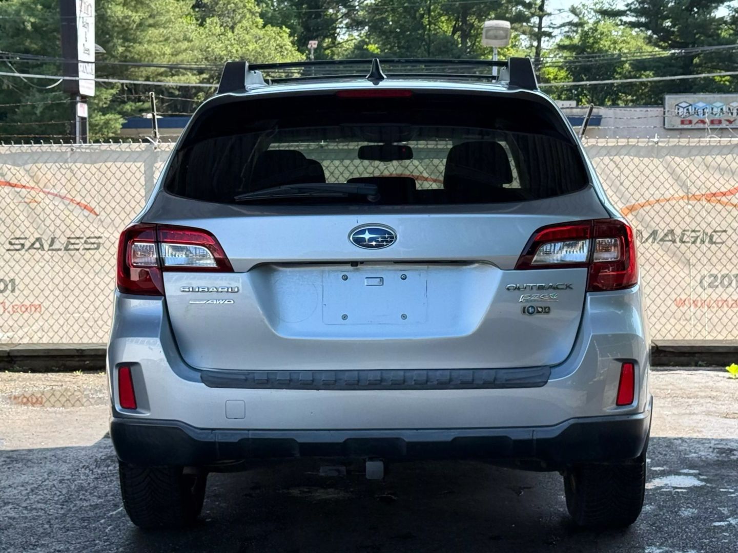 2016 Subaru Outback - Image 10