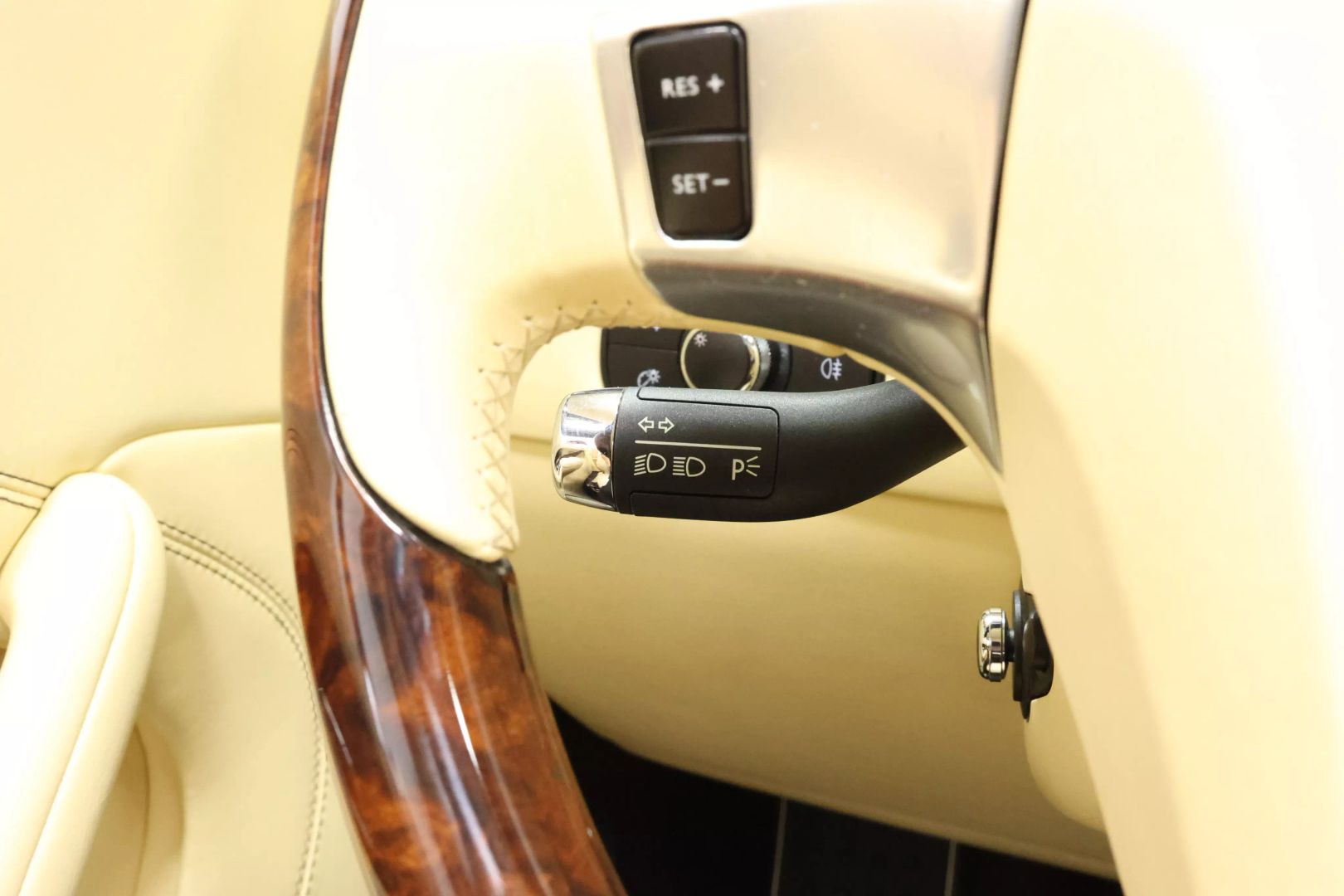 2016 Bentley Continental - Image 26