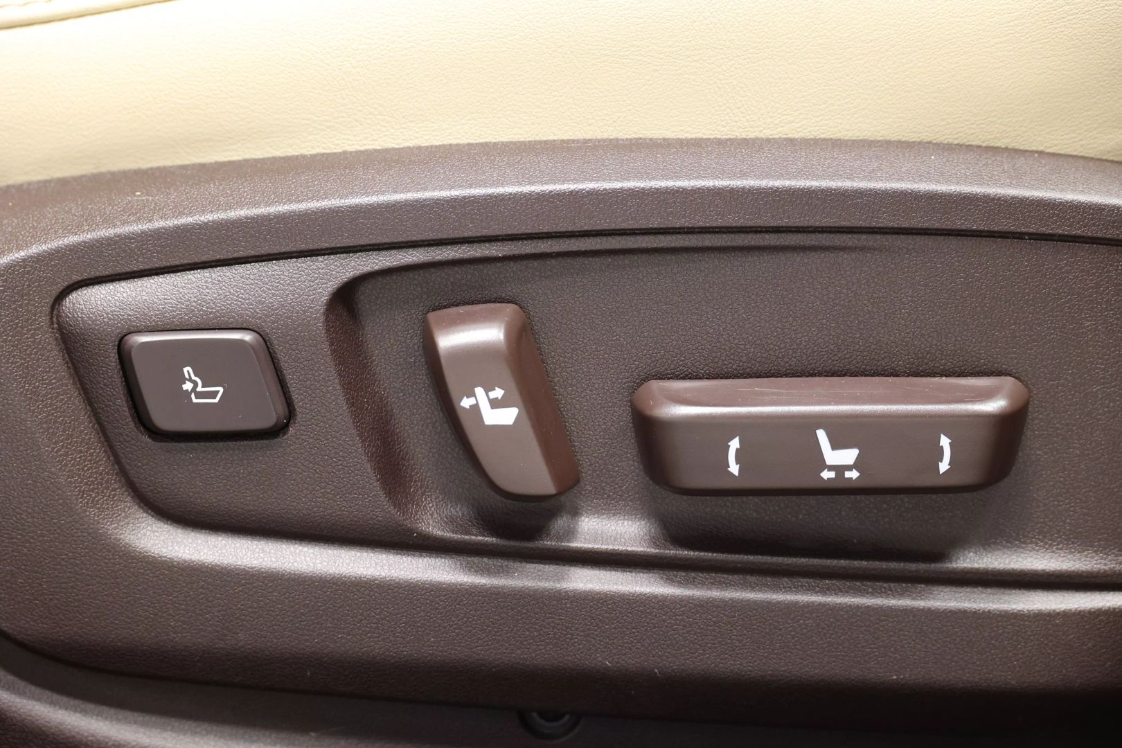 2016 Lexus Es - Image 86