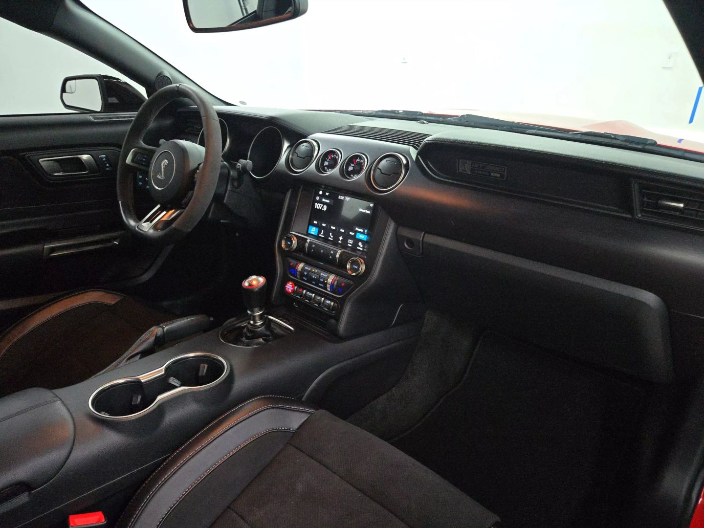 2016 Ford Mustang - Image 20