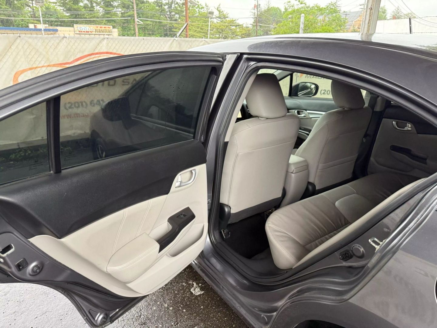 2015 Honda Civic - Image 17