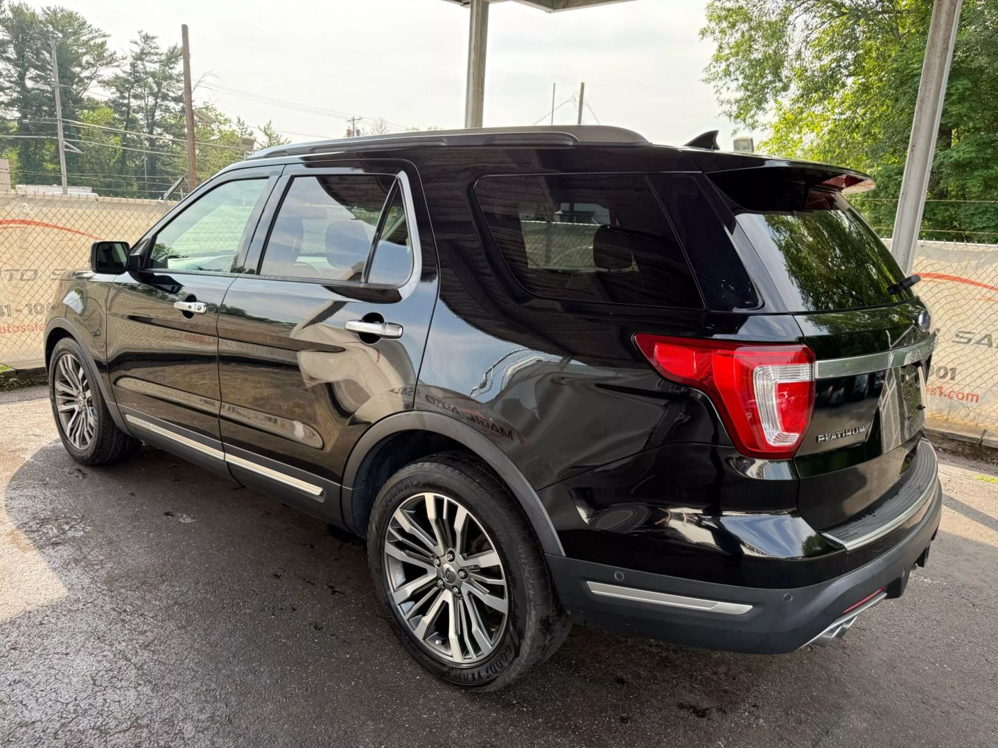 2018 Ford Explorer - Image 13