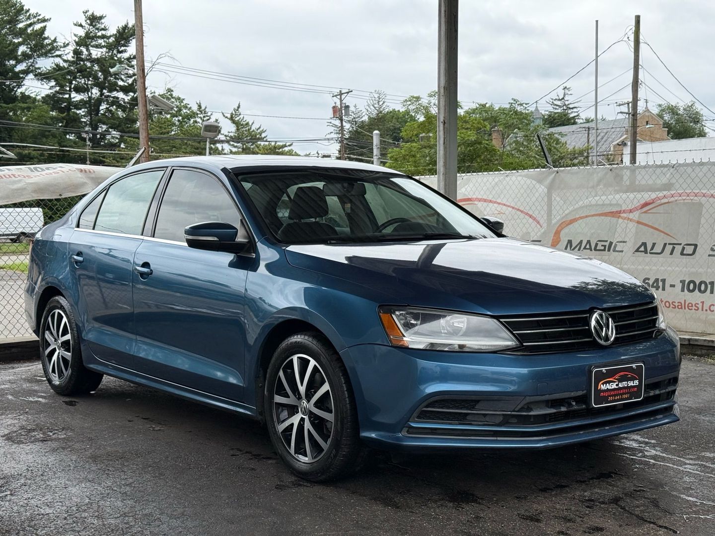 2017 Volkswagen Jetta - Image 6