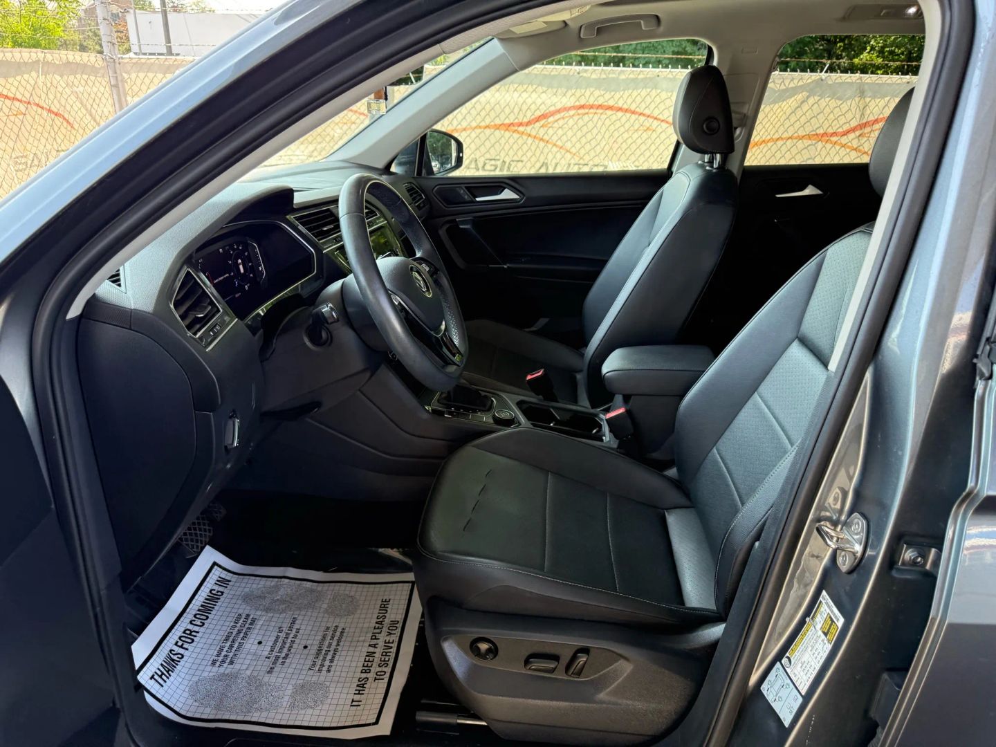 2020 Volkswagen Tiguan - Image 15