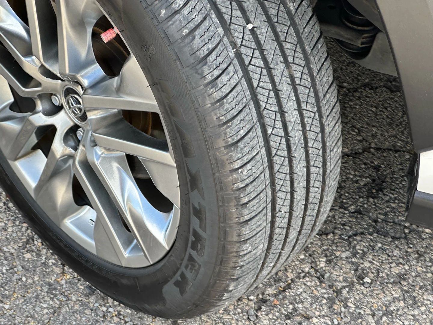 2019 Toyota Rav4 - Image 35