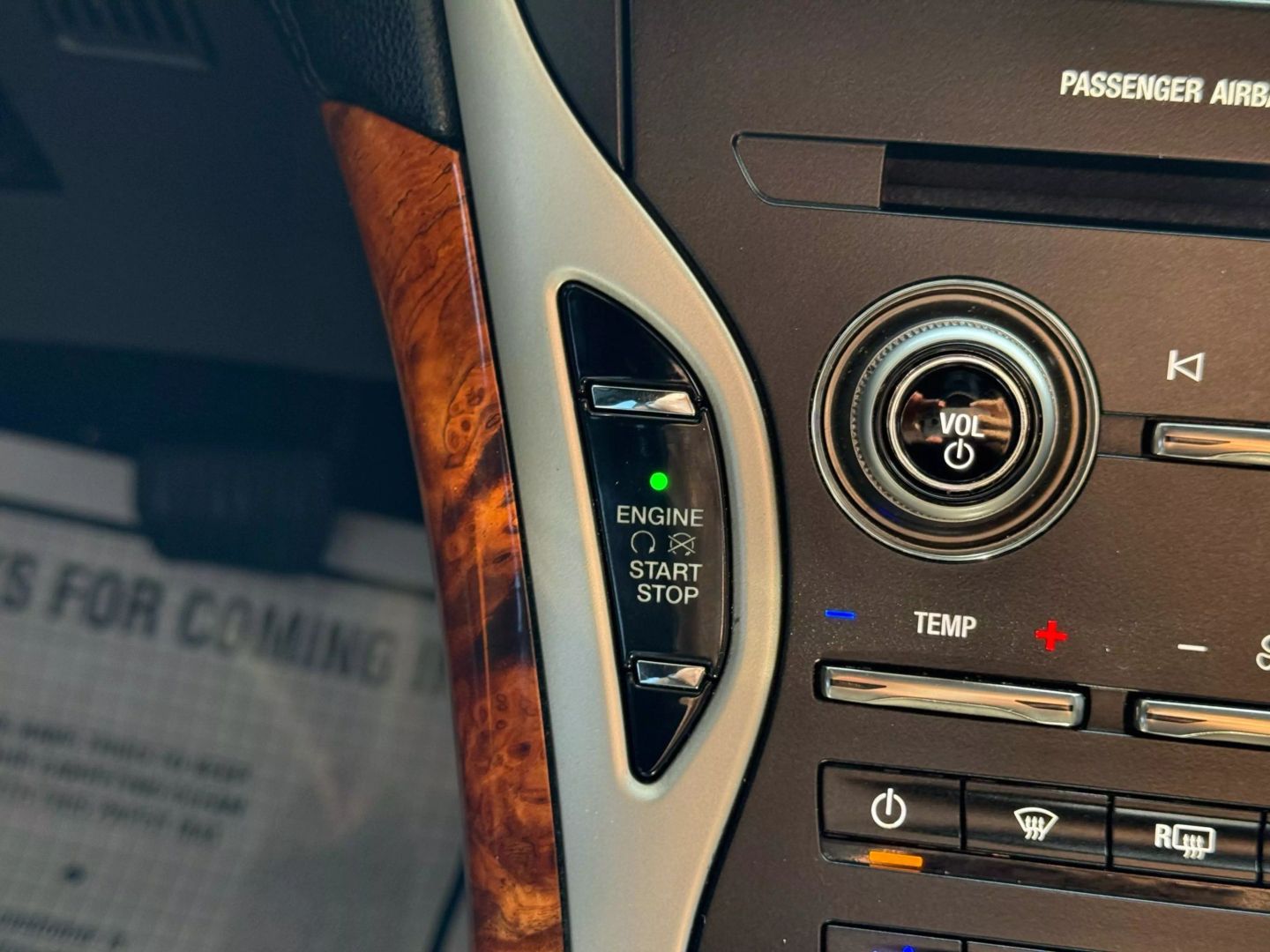 2016 Lincoln Mkx - Image 30
