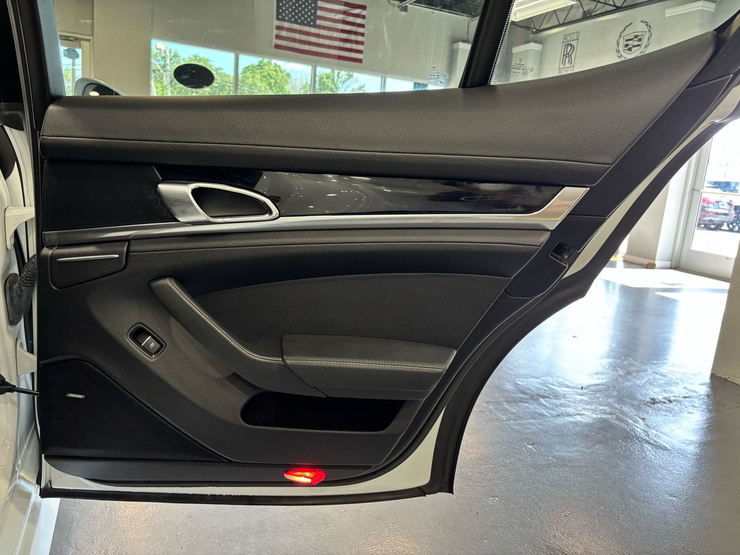 2014 Porsche Panamera S E-hybrid Sedan 4d - Image 34
