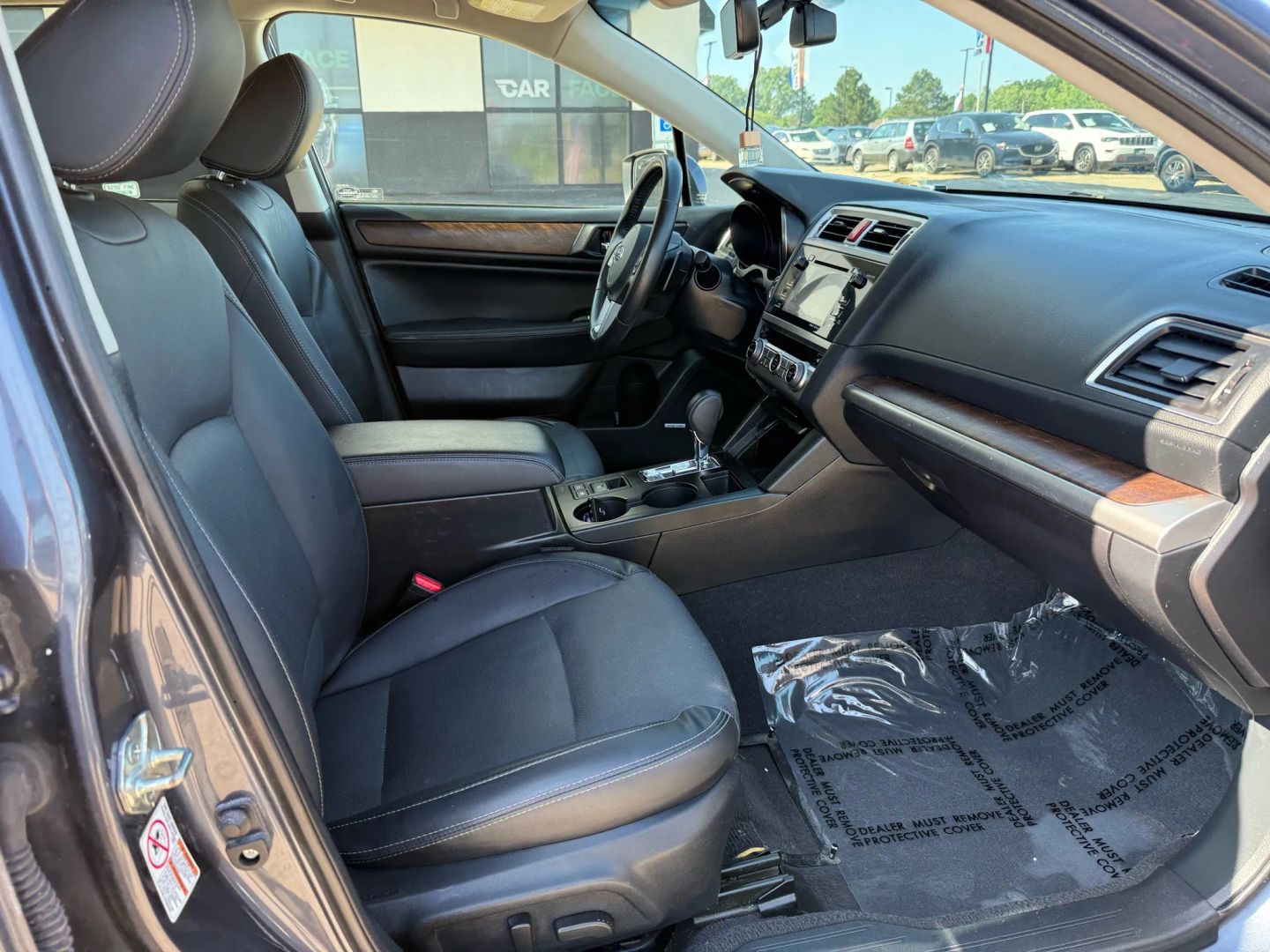 2017 Subaru Outback - Image 28