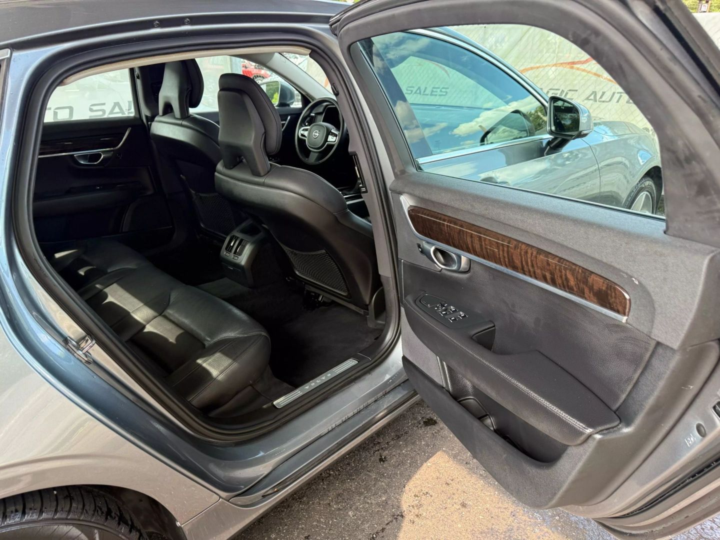 2018 Volvo S90 - Image 21