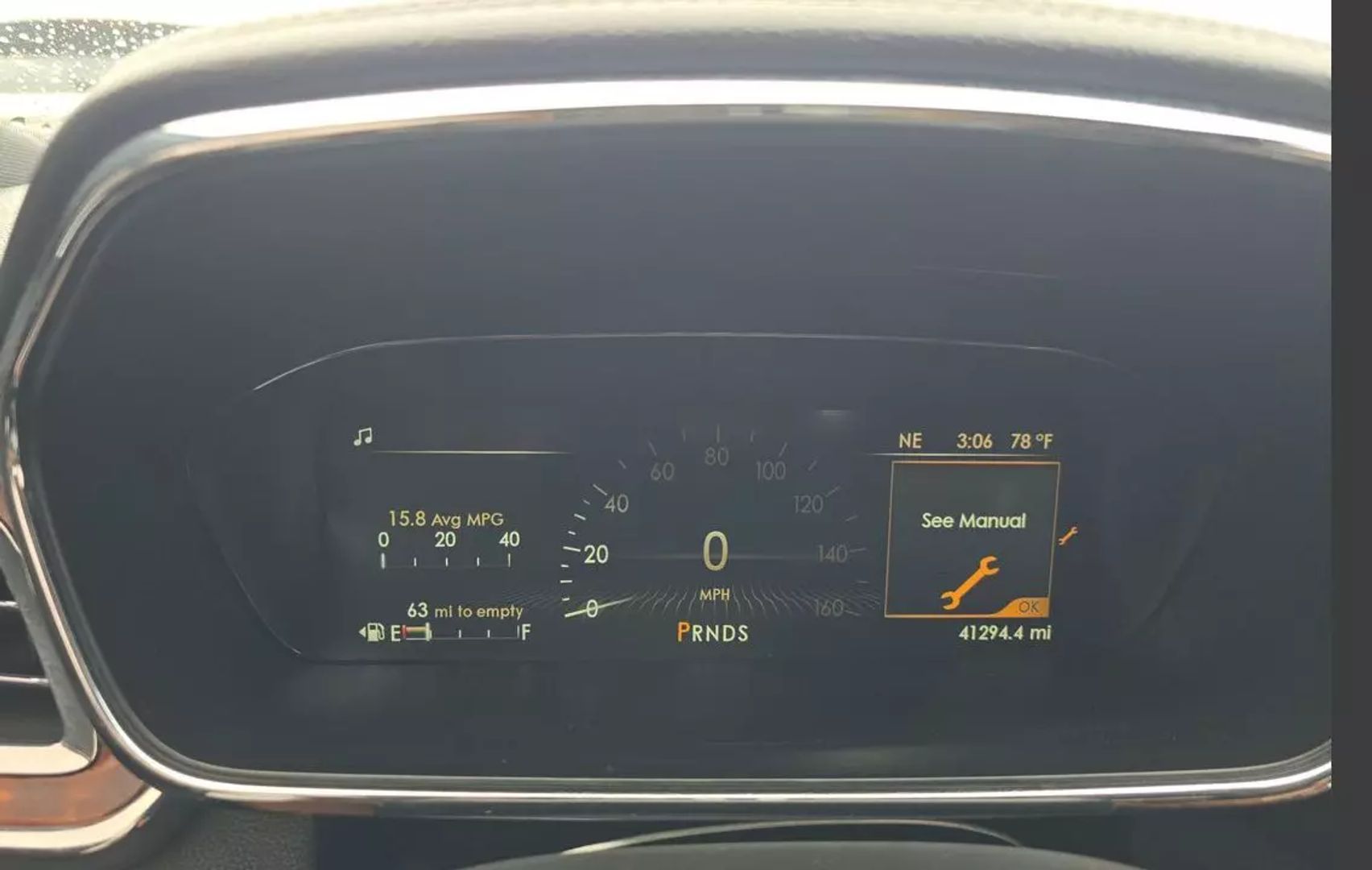 2018 Lincoln Continental - Image 17
