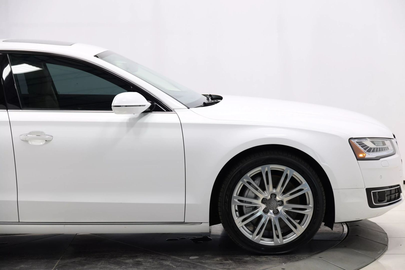 2015 Audi A8 - Image 72