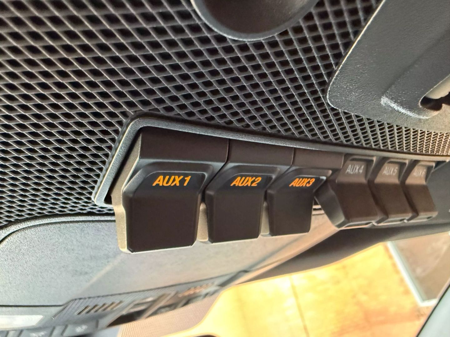 2019 Ford F350 Super Duty Crew Cab - Image 41