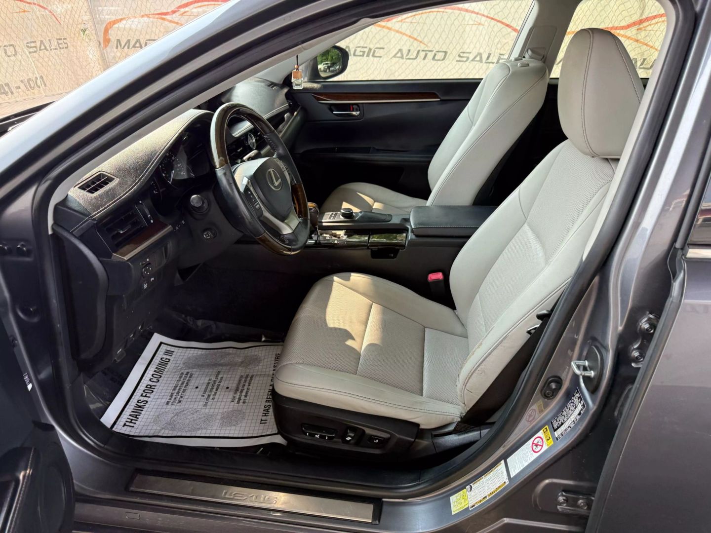 2014 Lexus Es - Image 15