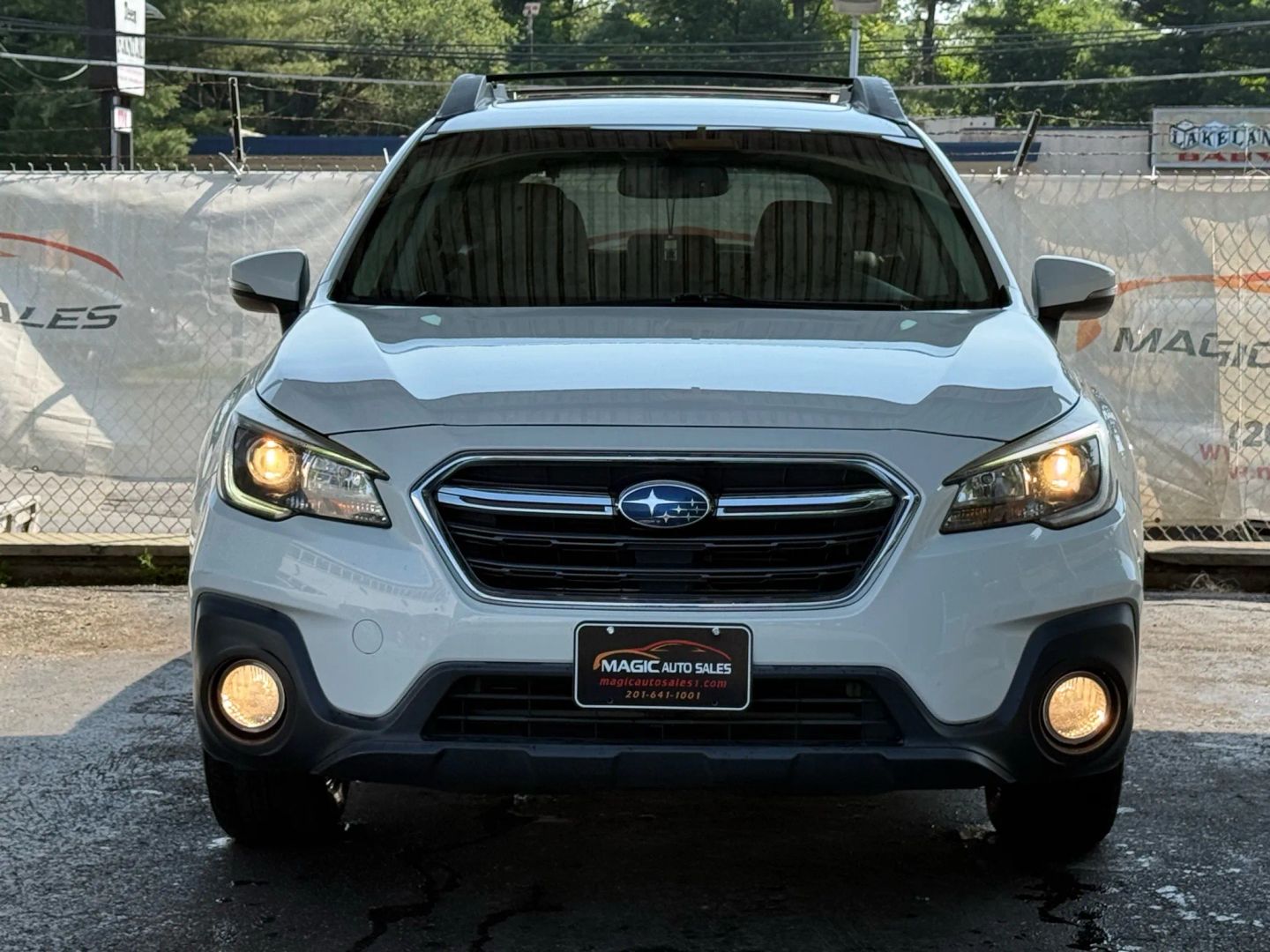 2018 Subaru Outback - Image 5