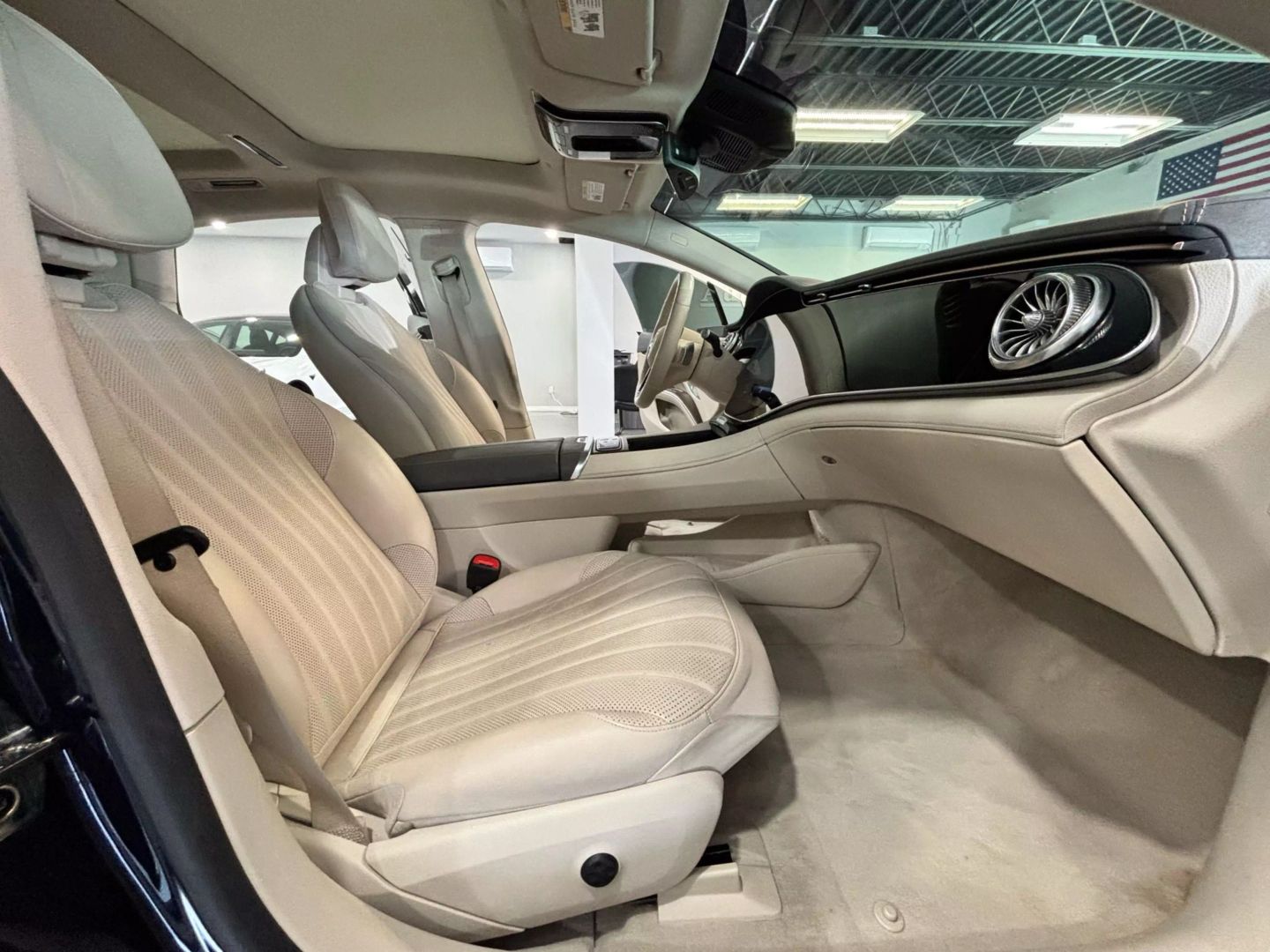 2022 Mercedes-benz Mercedes-eq Eqs Eqs 580 Exclusive 4matic Sedan 4d - Image 19