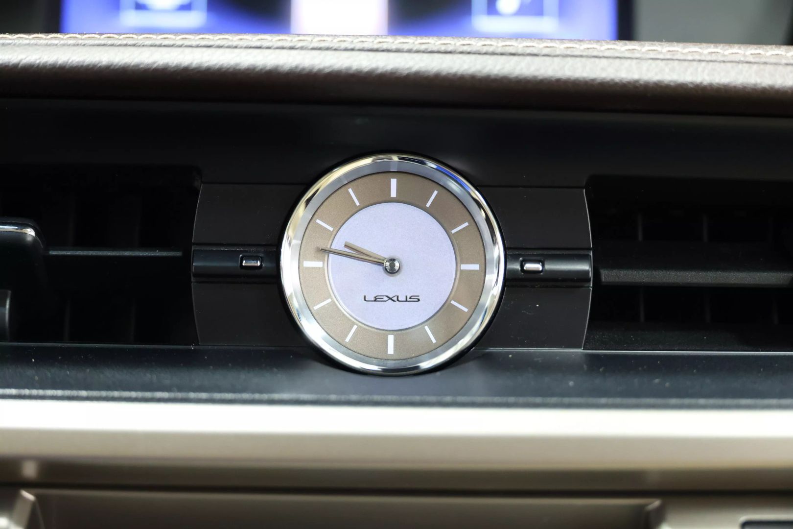 2016 Lexus Es - Image 33