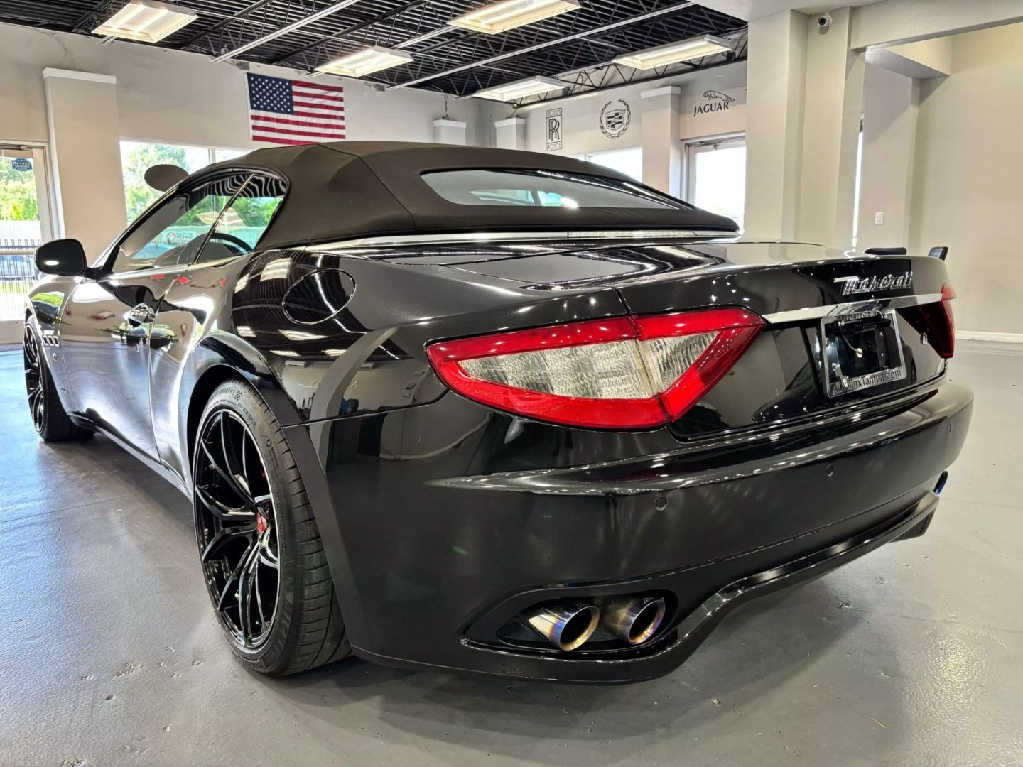 2010 Maserati Granturismo Convertible 2d - Image 5