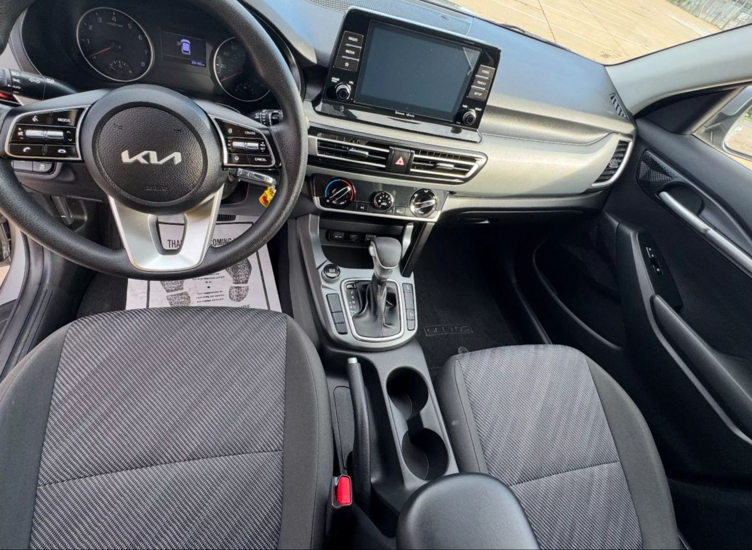 2023 Kia Seltos - Image 8