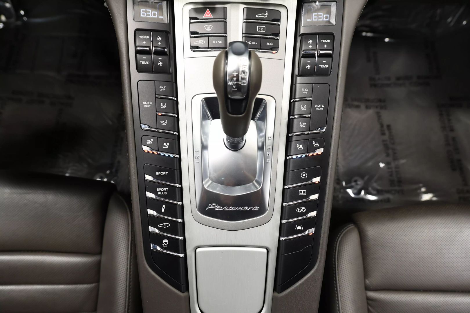 2014 Porsche Panamera - Image 41