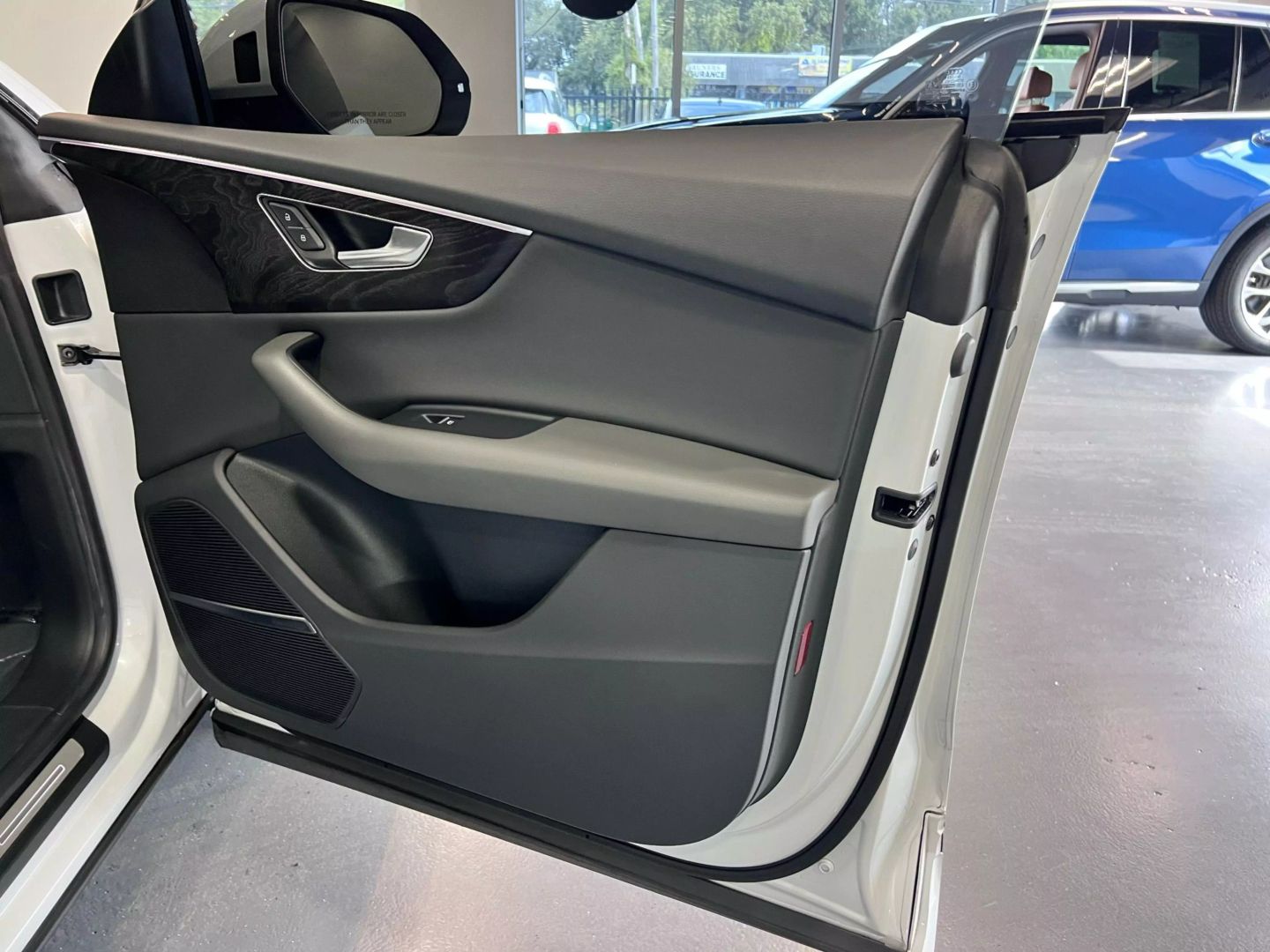 2021 Audi Q8 55 Tfsi Premium Plus Sport Utility 4d - Image 25