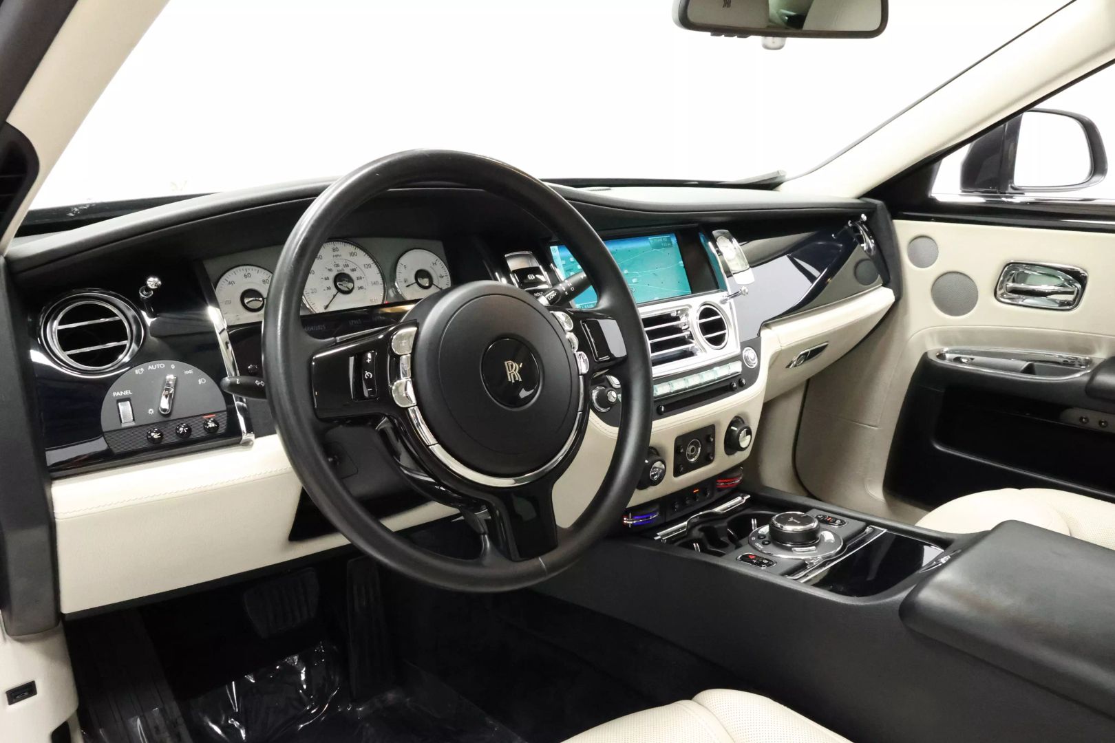 2015 Rolls-royce Ghost - Image 2