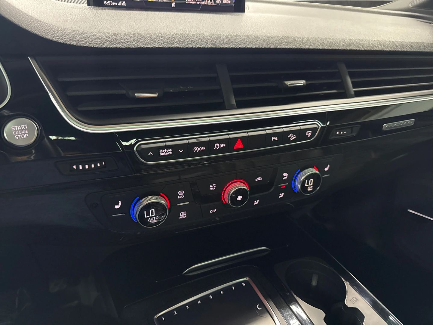 2017 Audi Q7 - Image 32